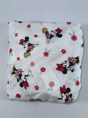 Disney Baby Minnie Mouse Crib/Toddler Bed Fitted Sheet